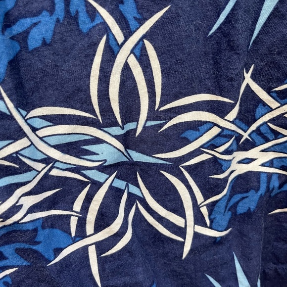 Urban Up (L) men's button down blue x3 hawiian shirt - Picture 5 of 5